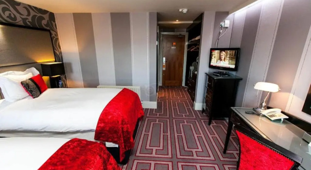 Benedicts Hotel, Забронировать Отель Бизнес-отели Белфаста, рядом с Театр Гранд-Опера, 4* 5*