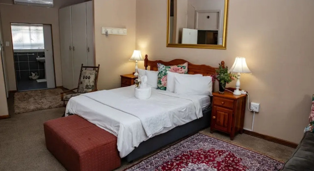 Двухместный номер Luxury Woodpecker Guesthouse