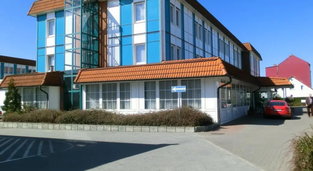 Europa Hotel Greifswald, Забронировать Отель Грайфсвальд Мекленбург-Померания, рядом с Церковь Святой Марии в Грайфсвальде