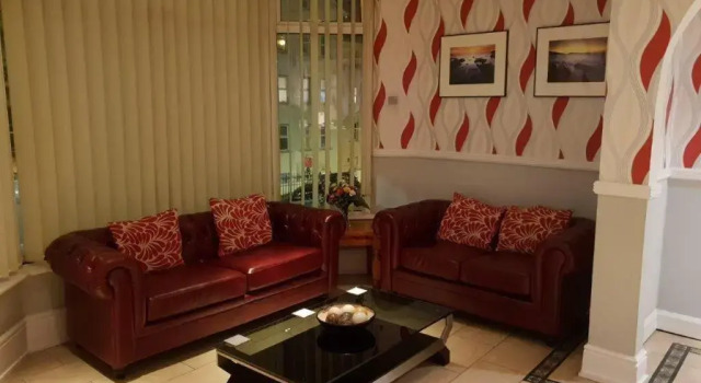 Ascot Hotel