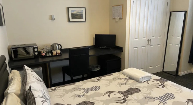 Номер Comfort Ivy Cottage-Serviced accommodation