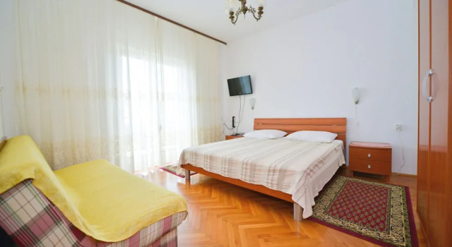 Spacious 4 Apartment for 5 Persons w 2 Terraces, 2 Bedrooms, 2 Bathrooms