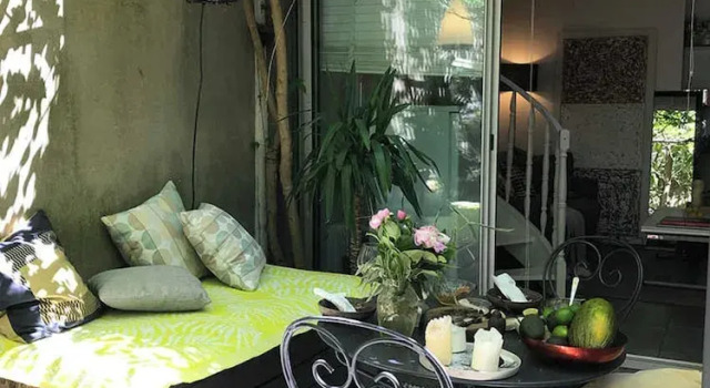 Апартаменты Duplex Private Garden Heart 15 Paris District
