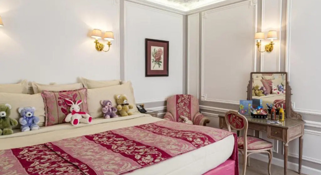 Номер Family Hôtel Regina Louvre
