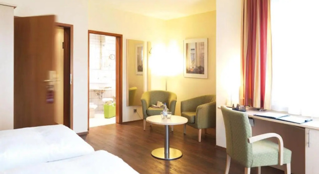 Двухместный номер Classic с балконом Hotel Traube am See