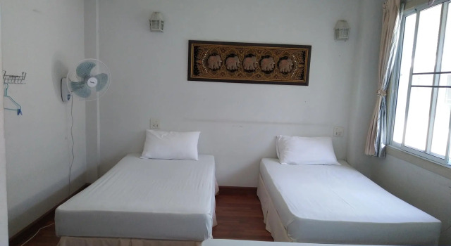 Anna HOSTEL, Book Hostel / Vandrerhjem Hostels i North-Eastern Thailand, Hostel / Vandrerhjem