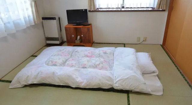Kamihuusen, Prenota Hotel Nakano 