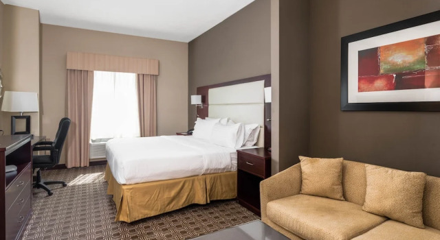 Номер Standard Holiday Inn Express & Suites Lantana by IHG