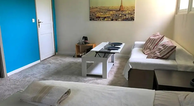 Chambre indépendante aux pied des Pyrénées, Réserver Hôtel Billère Aquitaine