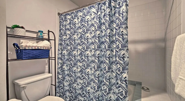 Апартаменты Kailua-kona Condo w/ Lanai, Walk to Beach + Pier!