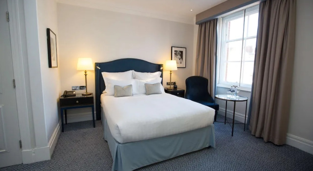 Двухместный номер Deluxe The Waldorf Hilton