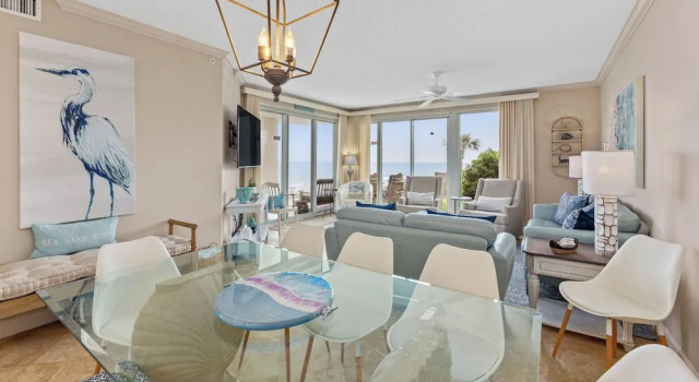 Номер Standard с балконом и с видом на океан Elegant 4BD 4Ba with Stunning Ocean Views and direct Beach & Pool Access