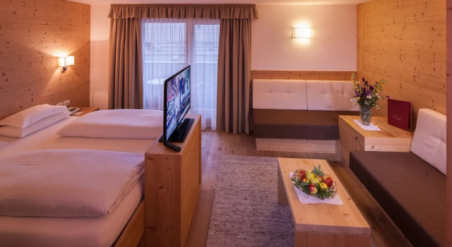 Двухместный номер Superior с балконом Hotel Gran Paradiso