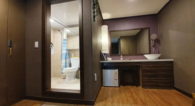 Кровать в общем номере (женский номер) с балконом Forêt Guest House Gangnam