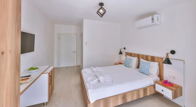 Двухместный номер Standard с балконом и с видом на сад Arpia Hotel