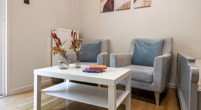 Phaedrus Living: City Center Cozy Studio Lykavitos