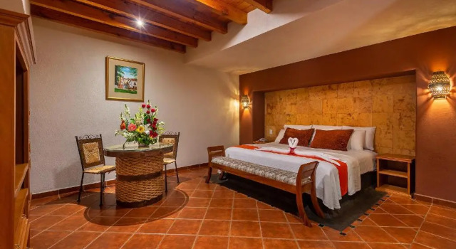 Полулюкс Hotel la Parroquia