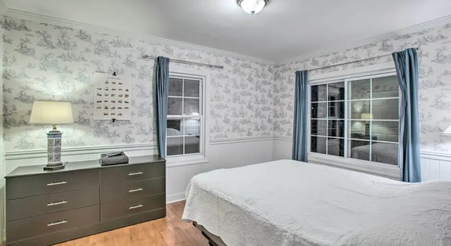 Коттедж с 2 комнатами Walkable Neighborhood: Family Home in Wheat Ridge
