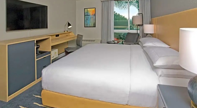 Номер Standard с видом на бассейн Doubletree By Hilton Chico, Ca