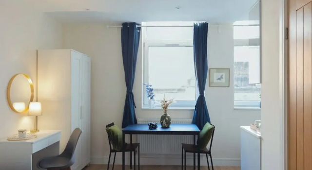 Crendon House Cosy Studio - Sleeps 2 & Kitchen, Забронировать Апартаменты/квартира Апартаменты Хай-Уиком, Апартаменты/квартира