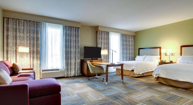 Четырёхместный люкс Hampton Inn & Suites Cordele