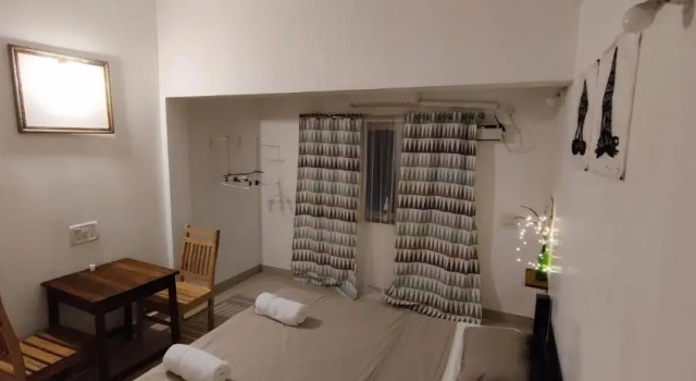 J-House, spacious apartments with balconies, Thalassa 1min away, Rezervovat Apartmán Siolim Severní Goa
