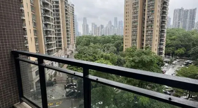 Люкс Deluxe Elaine Savile International Hotel Apartment