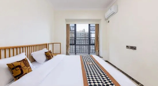 Люкс Comfort Guanjia Holiday Apartment (Haikou Mission Hills New Town Duty Free Shop)