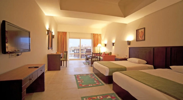 Laguna Beach Marsa Resort