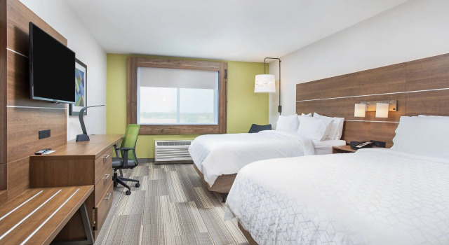Люкс Deluxe Holiday Inn Express & Suites - Lexington W - Versailles by IHG