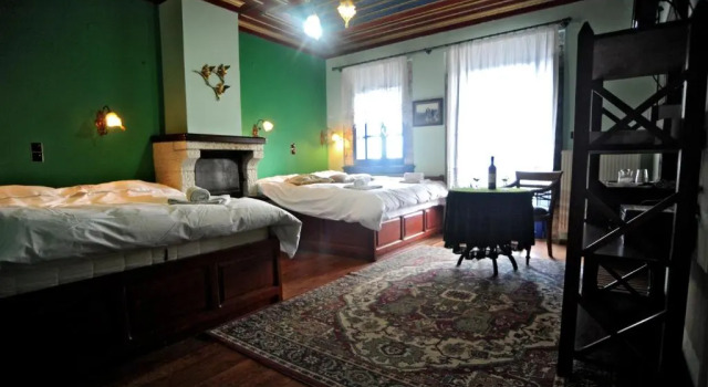Двухместный номер Superior с видом на горы Zarkada Archontiko Hotel