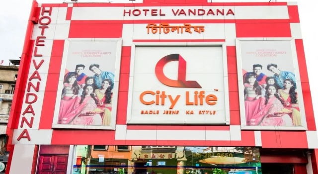 Spot on 38003 Hotel Vandana, Забронировать Отель Отели Гувахати с парковкой, рядом с Assam State Museum, Парковка