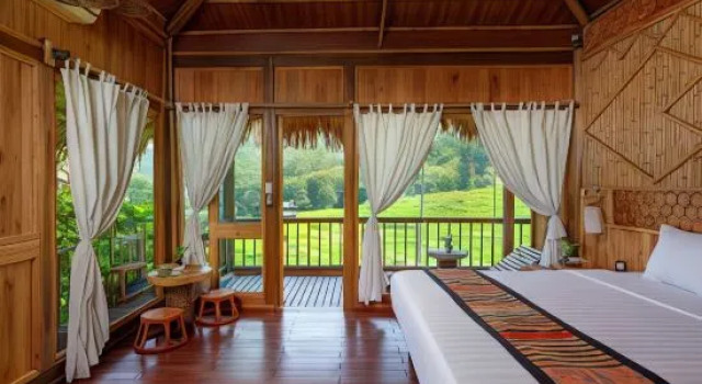 Двухместный полулюкс с красивым видом из окна Puluong Luna Resort