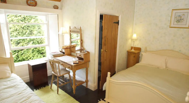 Ardmore Country House, Rezervovat Hotel Hotely v Kinnitty s parkováním, Parkování