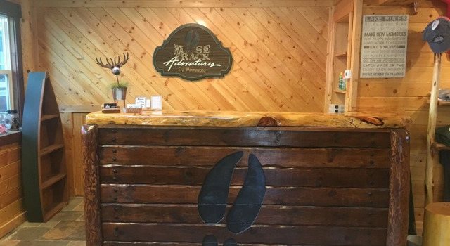 Moose Track Adventures Resort, Varaa Lomakeskus Hotellit Minnesota pysäköinnillä, Pysäköinti