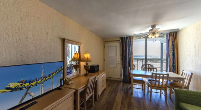 Люкс c 1 комнатой с красивым видом из окна Royal Hawaiian Motel