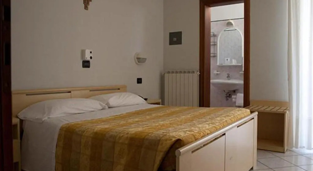 Номер Standard Hotel Monica