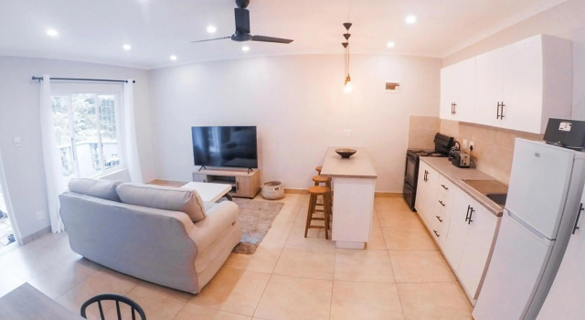 Strelitzia Apartments, Rezervasyon Daire Westville Durban