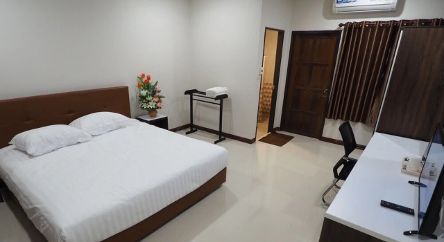 Waritthon Residence, Buchen Sie Hotel Roi Et 