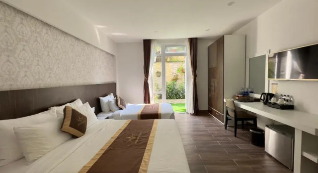 Трёхместный номер Standard с красивым видом из окна Minh Chien Hotel