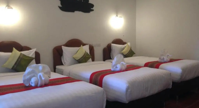 Hugpua Hotel