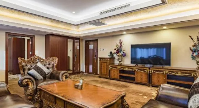 Люкс Deluxe Golden Harbor Hotel