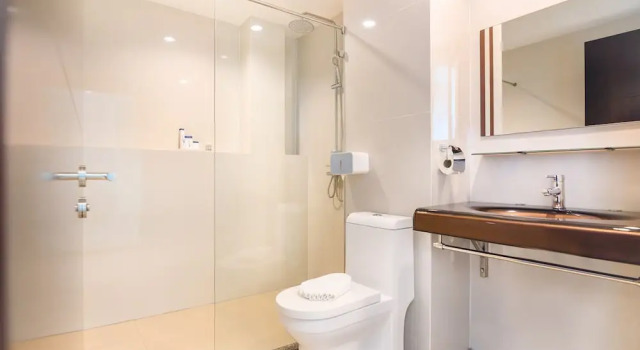 Номер Business с видом на бассейн Hilltop Wellness Resort Phuket With Complimentary Onsen Access