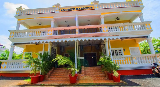 OYO 18332 Home Elegant 2BHK Anjuna, Prenota Hotel Anjuna 