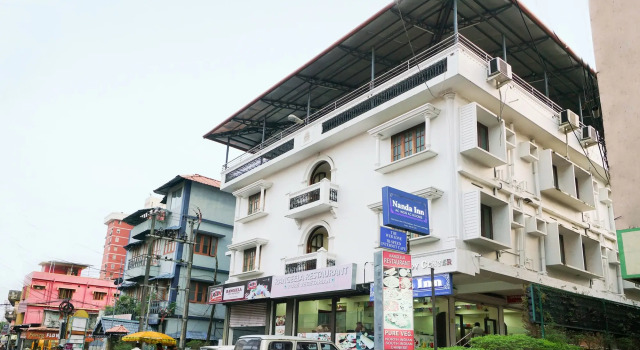 OYO 3633 Nanda Inn