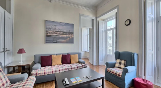 Almirante Reis Apartment, Забронировать Апартаменты/квартира Арроюш Лиссабон