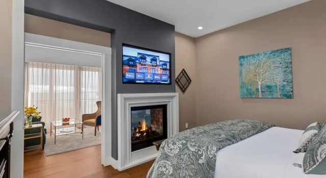 Двухместный люкс с балконом Rockport Harbor Hotel