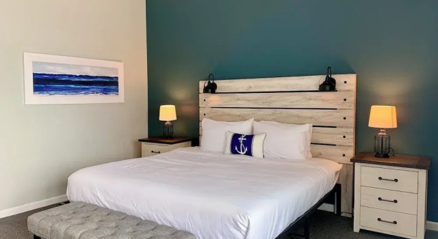 Двухместный номер Comfort с балконом и с видом на залив Smugglers Cove Inn