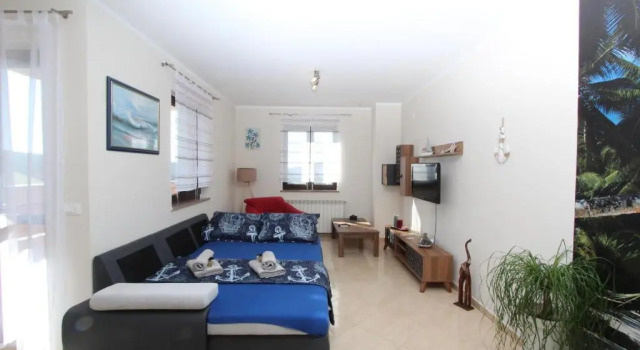 Apartment Dado