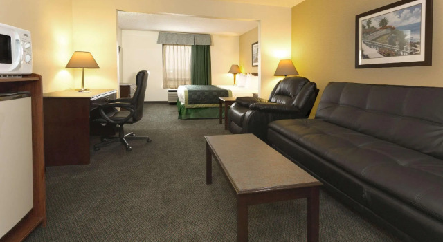 Двухместный люкс Baymont by Wyndham Mason